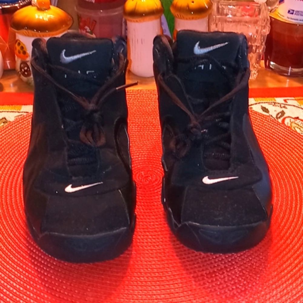 Nike Air Solo Flight Black  with Metallic Silver Trim Athletic Shoes